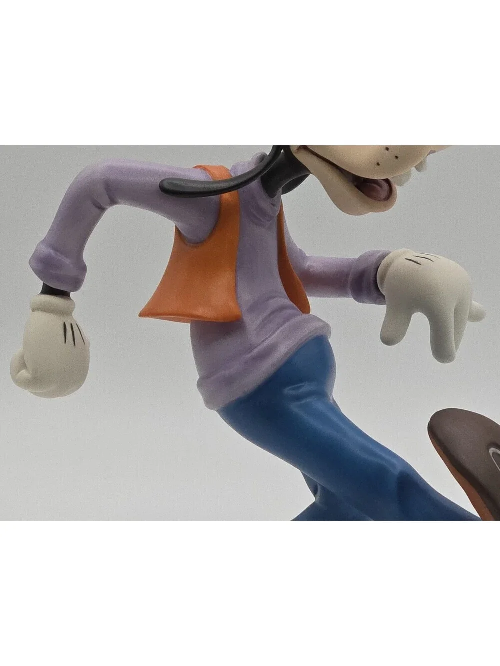 WDCC Disney Goofy Moving Day Oh The World Owes Me A Livin Figure NIB Sealed COA